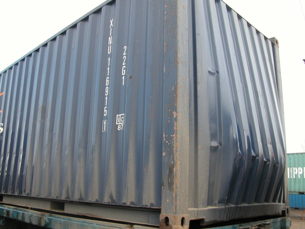 Контейнер с дефектом